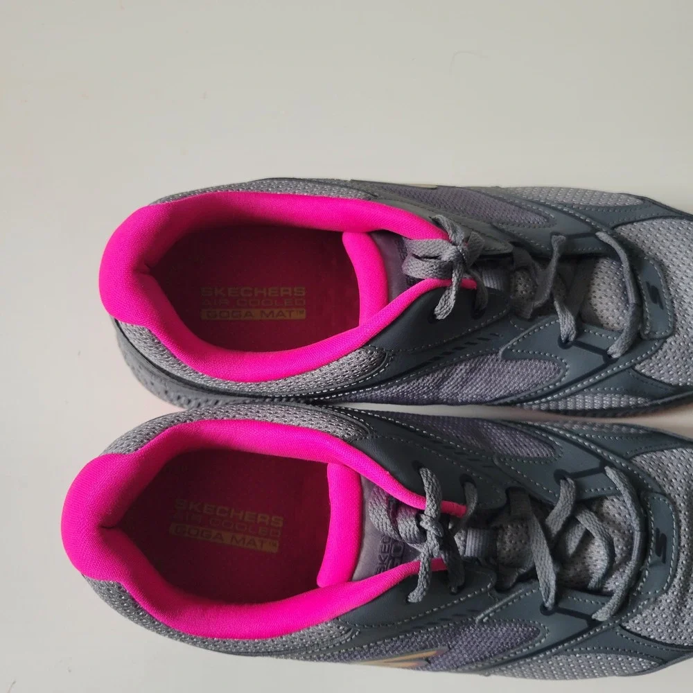 Skechers GOrun Womens 11 Grey Pink Running Shoes Air Cooled Goga Mat Athletic